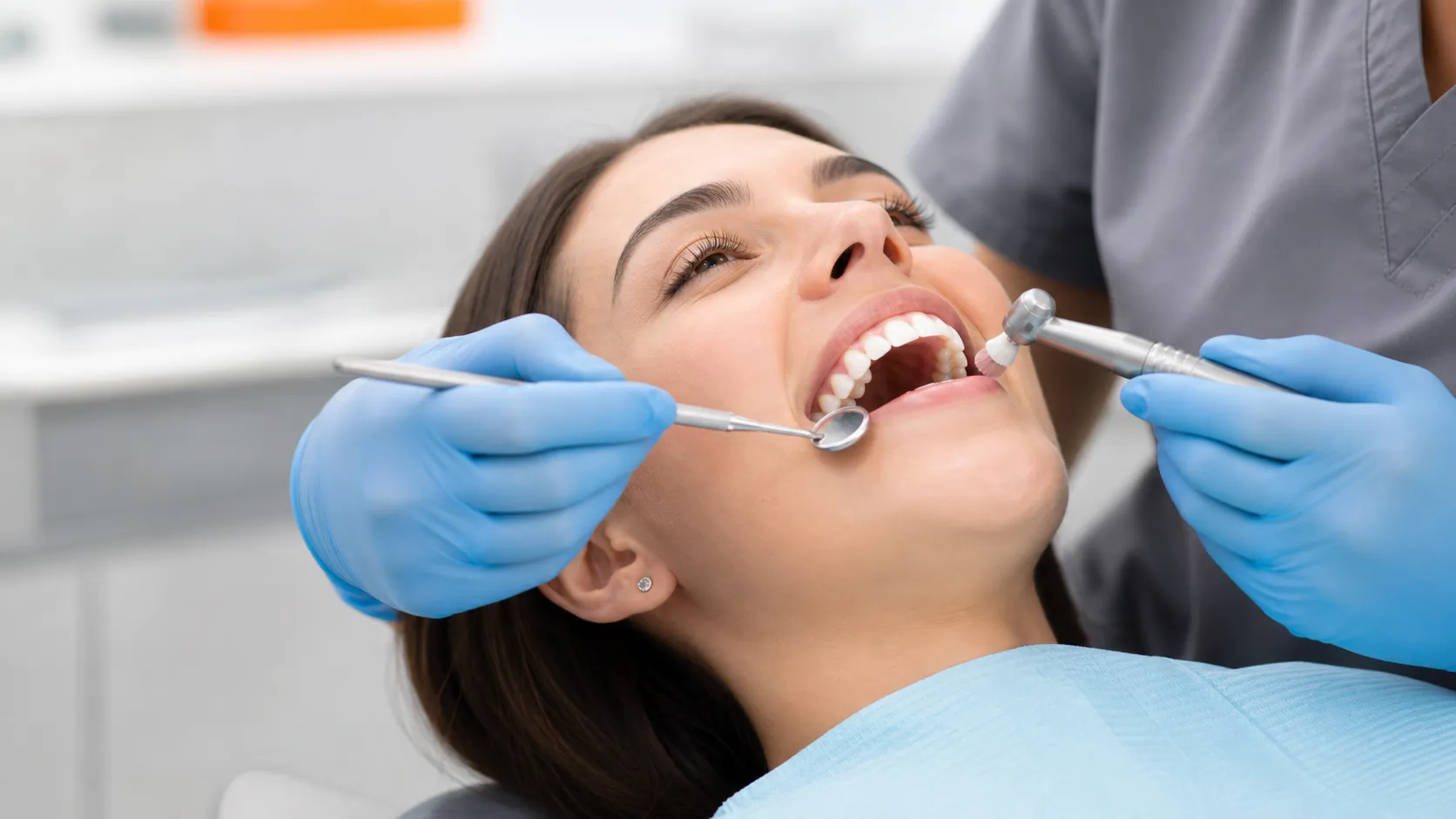 Limpiezas y exámenes dentales treatment